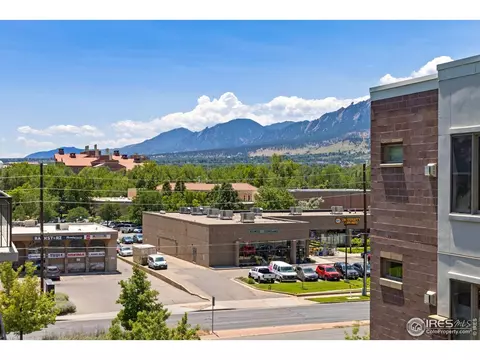 3601 Arapahoe Ave #D-422, Boulder, CO 80303