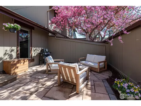 4654 Greenbriar Ct, Boulder, CO 80305