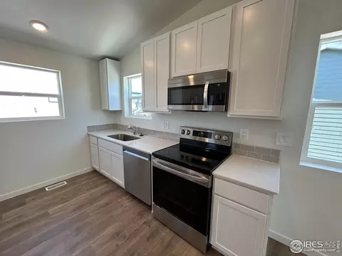 3716 Pinnacles Ct, Evans, CO 80620 photo 4