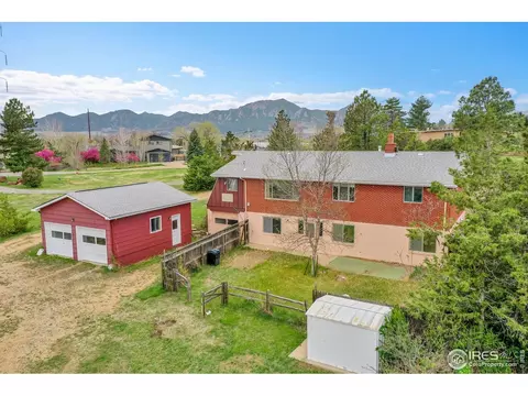832 Fox Hill Ct, Boulder, CO 80303 photo 3