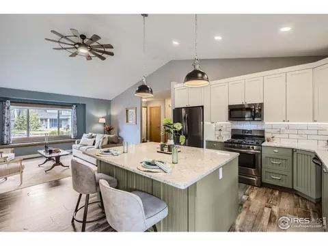 862 Jordache Dr, Loveland, CO 80538