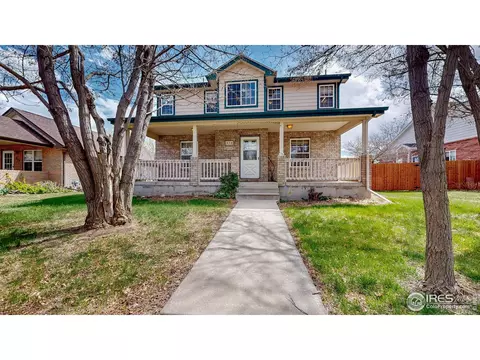 313 E Iowa Ave, Berthoud, CO 80513 photo 2