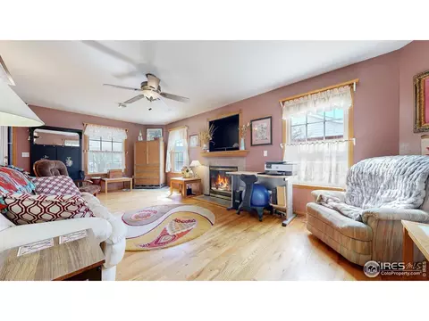 313 E Iowa Ave, Berthoud, CO 80513 photo 5
