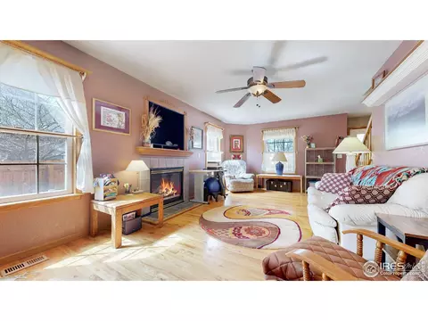 313 E Iowa Ave, Berthoud, CO 80513 photo 3