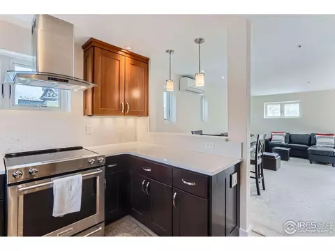 620 Pearl St #E, Boulder, CO 80302