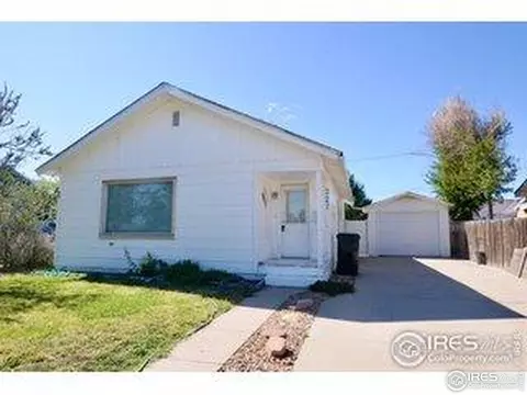 327 N 8th Ave, Sterling, CO 80751