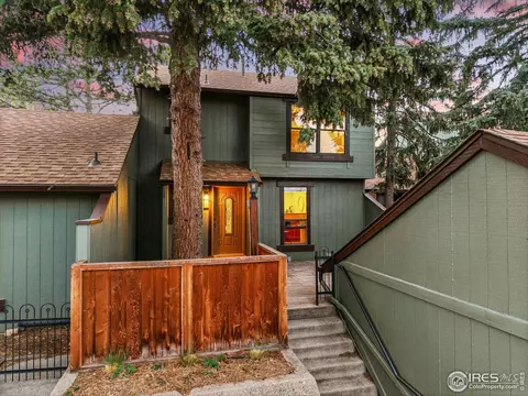 4604 Greenbriar Ct, Boulder, CO 80305