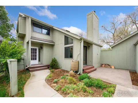 1045 Driftwood Dr, Fort Collins, CO 80525