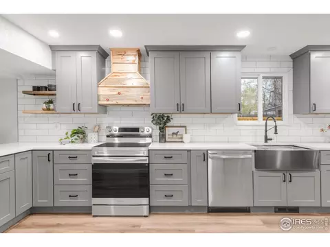 6877 Gray Dr, Arvada, CO 80003 photo 5