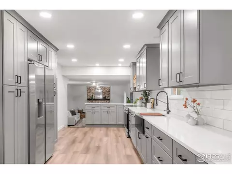6877 Gray Dr, Arvada, CO 80003 photo 8