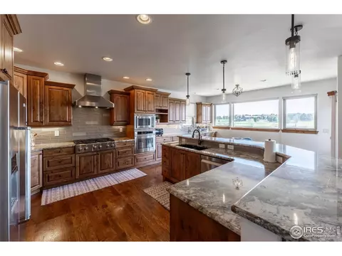5751 Last Pointe Dr, Windsor, CO 80550 photo 9