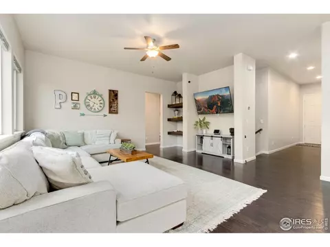 Living - 719 Wagon Bend Rd, Berthoud, CO 80513 photo 2 of 4