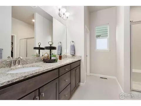 Bath - 719 Wagon Bend Rd, Berthoud, CO 80513 photo 1 of 6