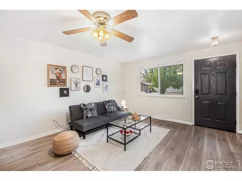 417 E 4th Ave, Longmont, CO 80504 photo 4