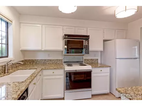 4877 Darwin Ct, Boulder, CO 80301 photo 7