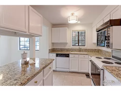 4877 Darwin Ct, Boulder, CO 80301 photo 8