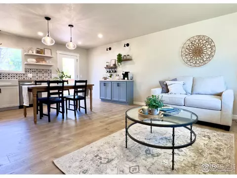 237 Clover Ln, Fort Collins, CO 80521
