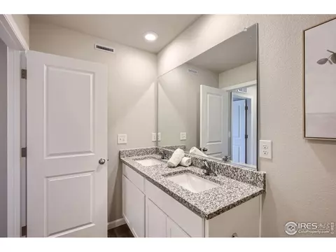 Bath - 183 Robin Rd, Johnstown, CO 80534 photo 3 of 3