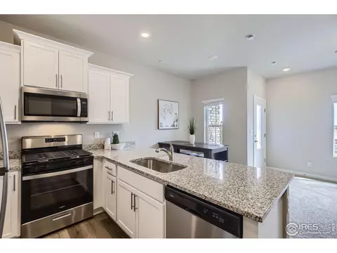 Kitchen - 183 Robin Rd, Johnstown, CO 80534 photo 1 of 3