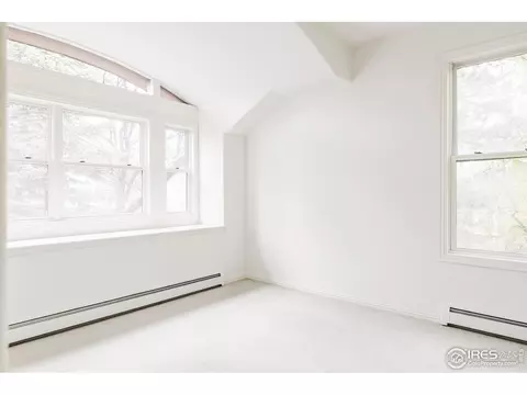 Bedroom - 910 Kalmia Ave, Boulder, CO 80304 photo 3 of 3