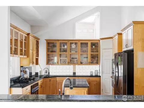 Kitchen - 910 Kalmia Ave, Boulder, CO 80304 photo 3 of 3