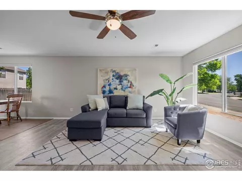 10667 Durango Pl, Longmont, CO 80504 photo 3