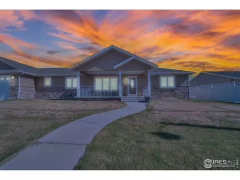 523 W 10th St, Akron, CO 80720 photo 2