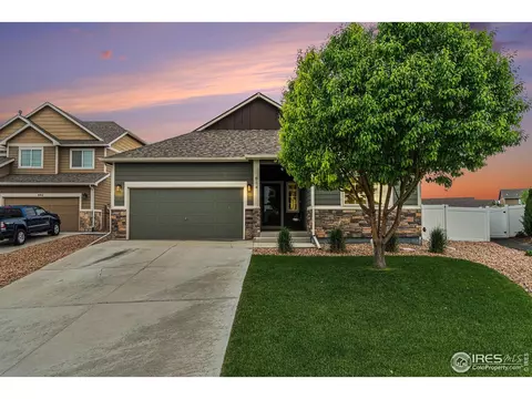 614 Park Edge Cir, Windsor, CO 80550