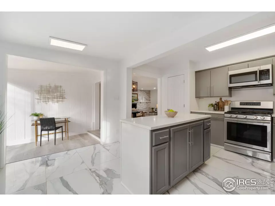 Kitchen - 2749 S Glencoe St, Denver, CO 80222 photo 2 of 6