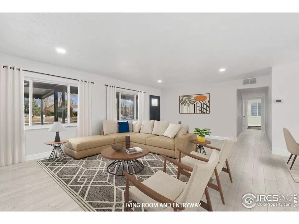 Living - 2749 S Glencoe St, Denver, CO 80222 photo 2 of 4