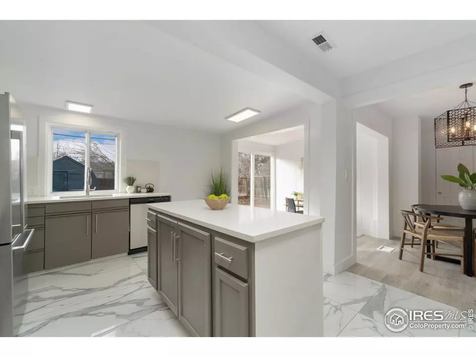 Kitchen - 2749 S Glencoe St, Denver, CO 80222 photo 6 of 6