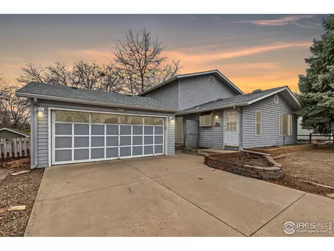 911 Timber Ct, Longmont, CO 80504