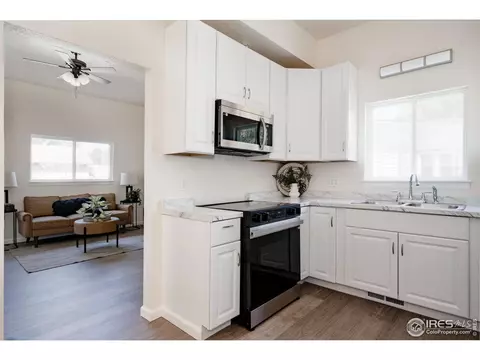 934 6th St, Berthoud, CO 80513 photo 11