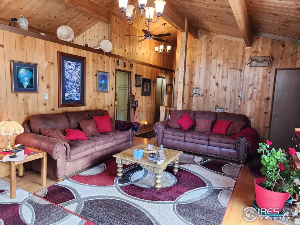 Living - 88 Pinyon Trl, Estes Park, CO 80517 photo 3 of 4