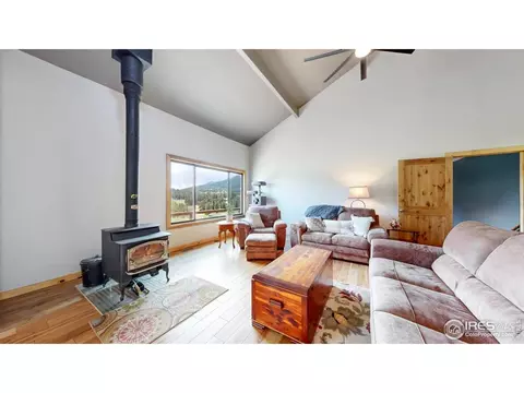 198 May Ave, Lyons, CO 80540 photo 3