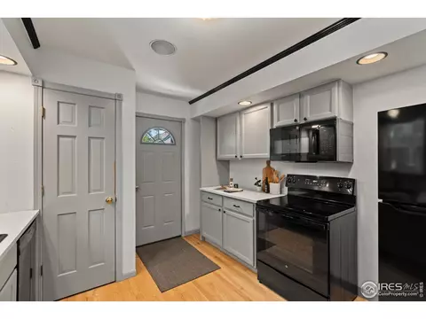 205 E Colorado Ave, Berthoud, CO 80513 photo 14