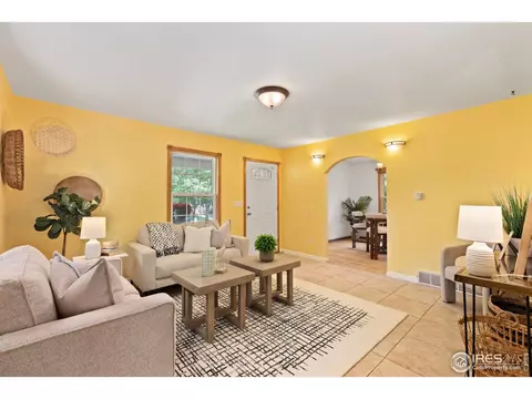 205 E Colorado Ave, Berthoud, CO 80513 photo 7