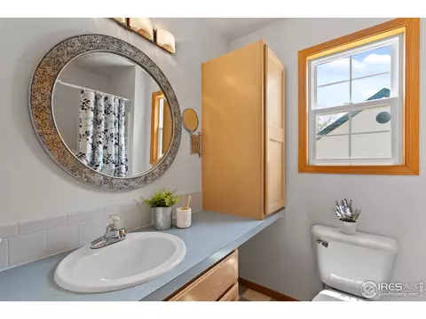 205 E Colorado Ave, Berthoud, CO 80513 photo 17