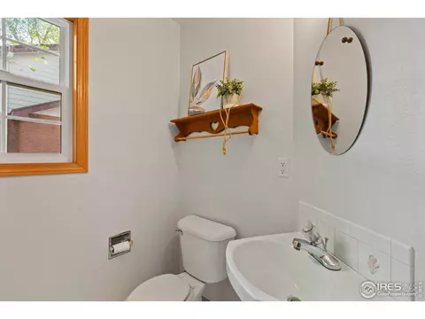 205 E Colorado Ave, Berthoud, CO 80513 photo 15