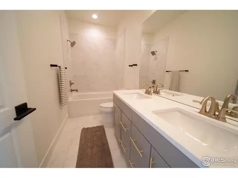 9415 E 58th Dr, Denver, CO 80238 photo 21