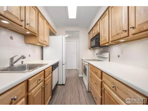 8423 Everett Way #A, Arvada, CO 80005 photo 12
