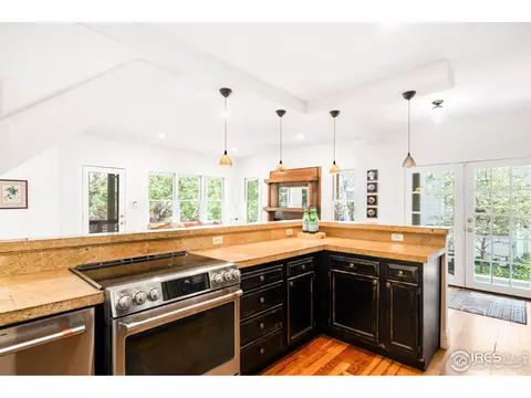 446 Pearl St, Boulder, CO 80302 photo 15