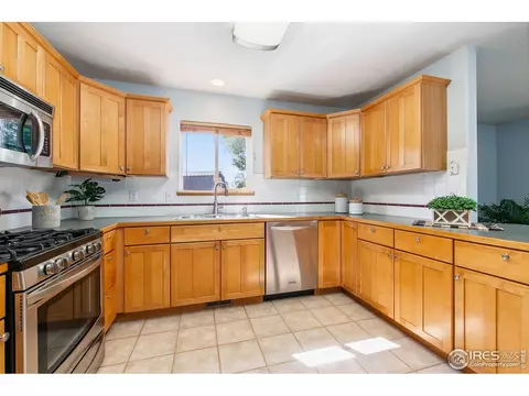 1204 Boulder Ct, Windsor, CO 80550 photo 9