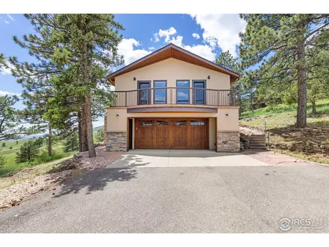 8323 Thunderhead Dr, Boulder, CO 80302 photo 2