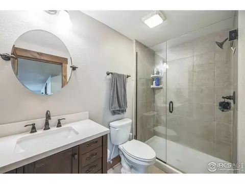 Bath - 1897 Holloway Dr, Windsor, CO 80550 photo 3 of 3
