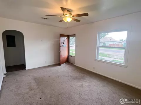 425 Douglas St, Sterling, CO 80751 photo 2