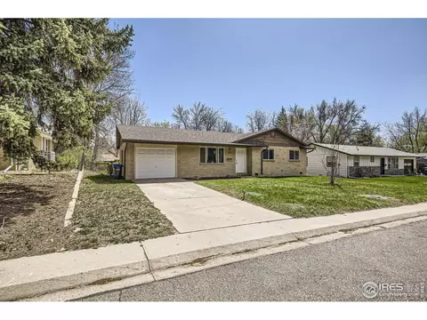 1036 Meadowbrook Dr, Fort Collins, CO 80521