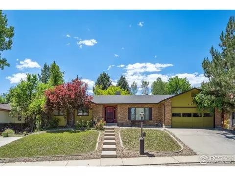 2513 Lanyon Dr, Longmont, CO 80503
