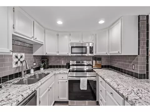 12183 W Chenango Dr, Morrison, CO 80465 photo 9
