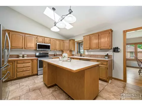908 Pine Dr, Windsor, CO 80550 photo 4